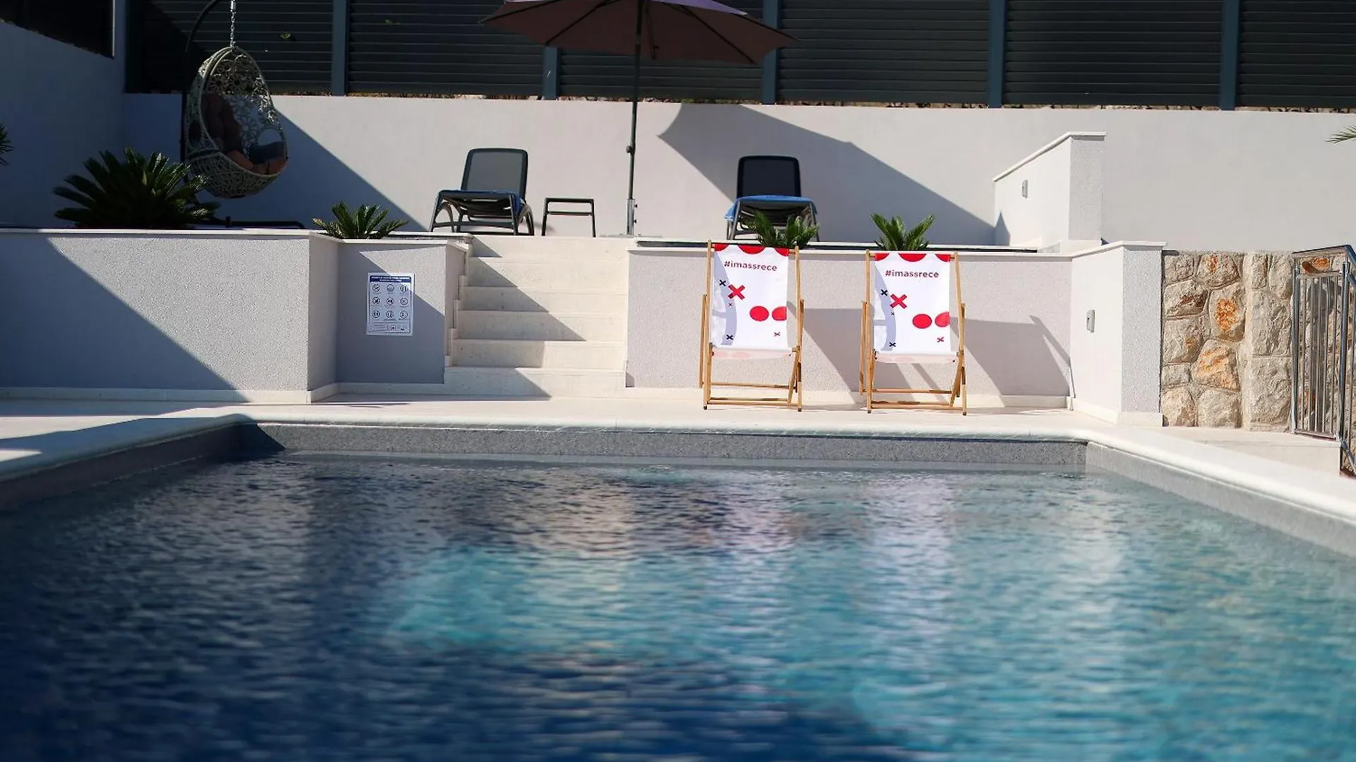 Apartment Lina - Pool And Sea View Starigrad Paklenica