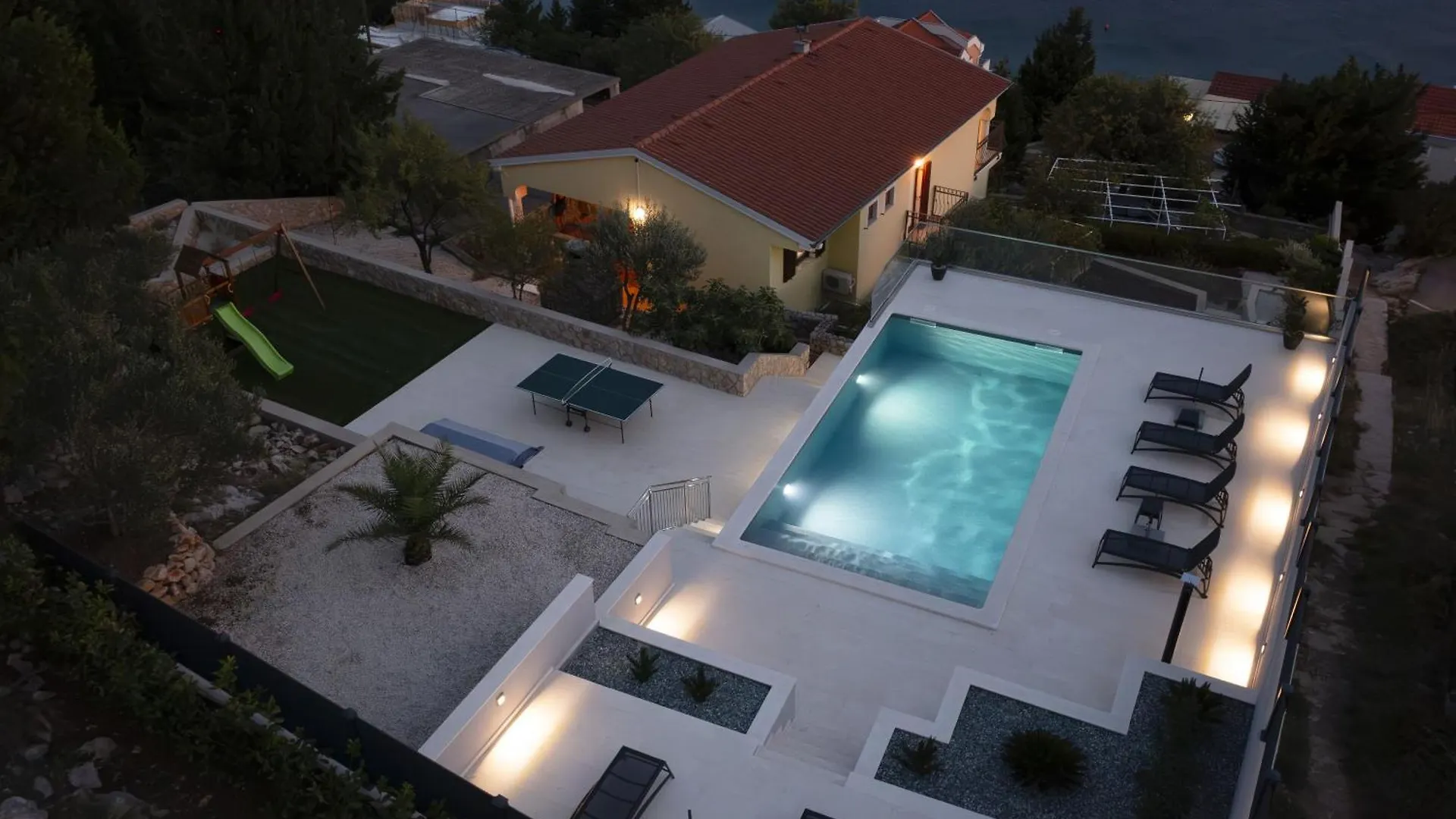 Apartment Lina - Pool And Sea View Starigrad Paklenica Croatia