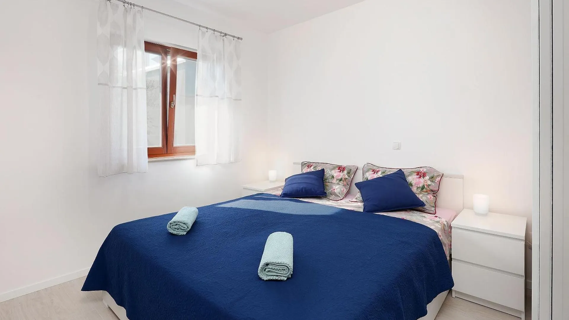 Apartment Lina - Pool And Sea View Starigrad Paklenica 0*,  Croatia